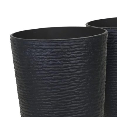 Large Plastic Pots 1 10 400x400