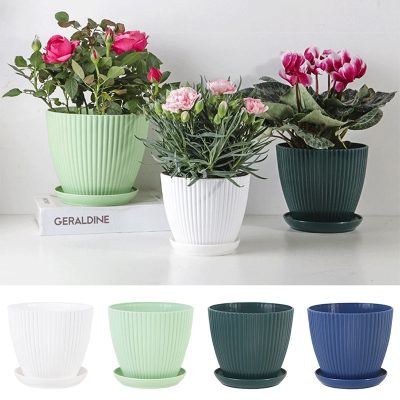 Plastic Pot 1 400x400