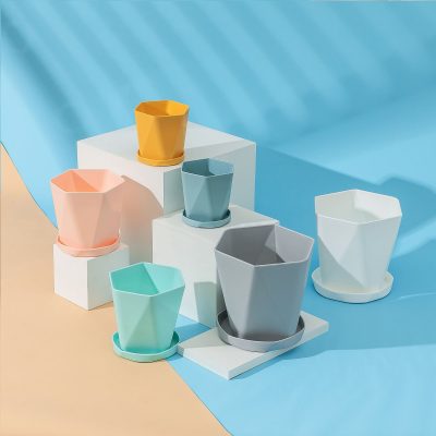 Plastic Pots 5 2 400x400