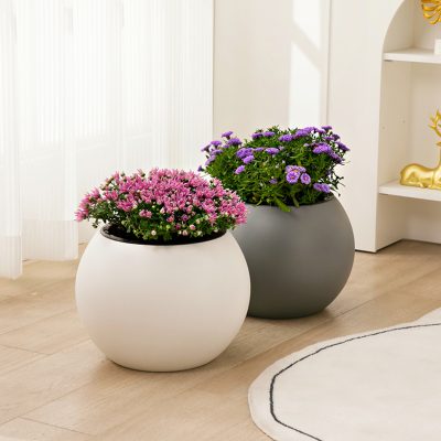 Plastic Pots 6 12 400x400