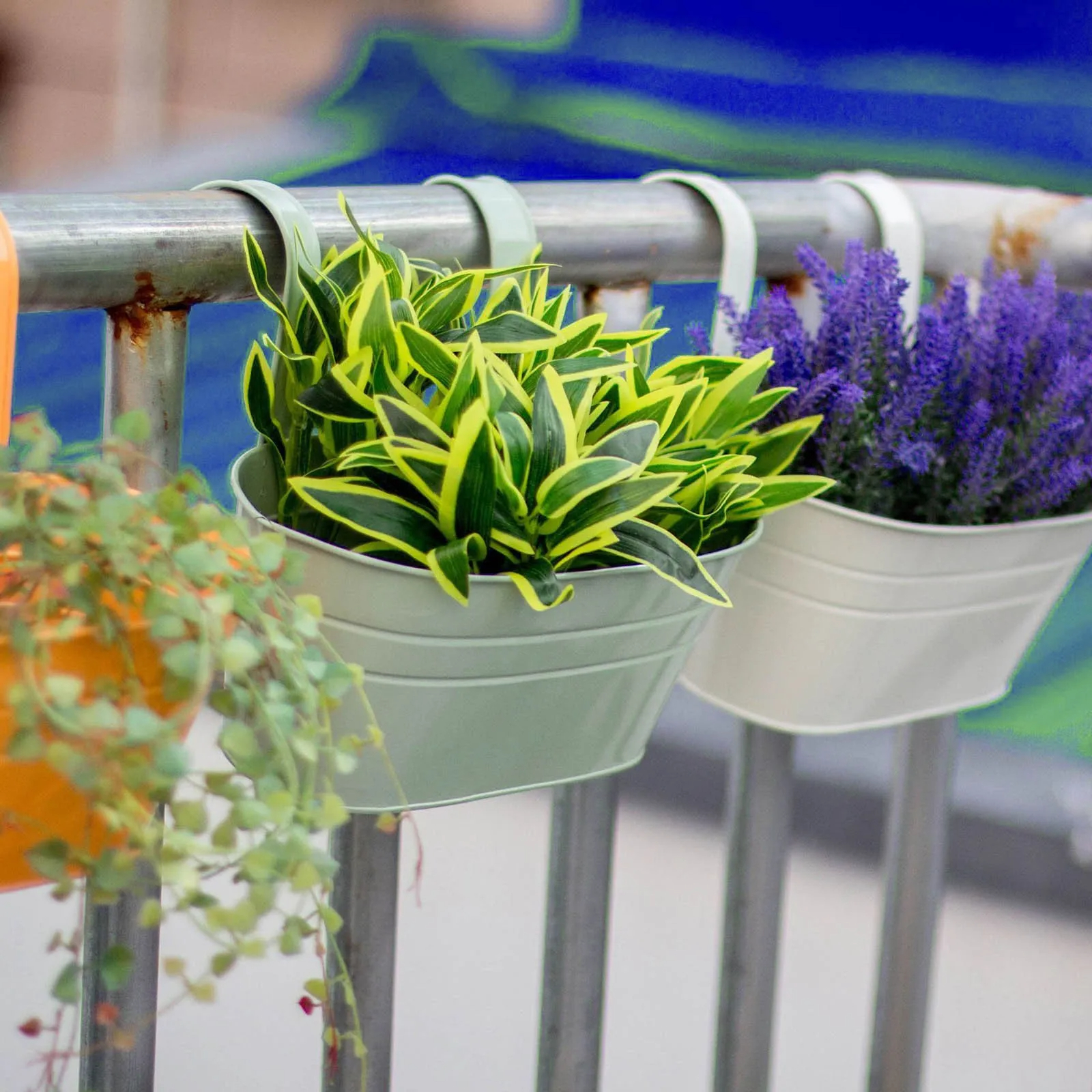 Home oval solid colored sturdy plastic hanging baskets