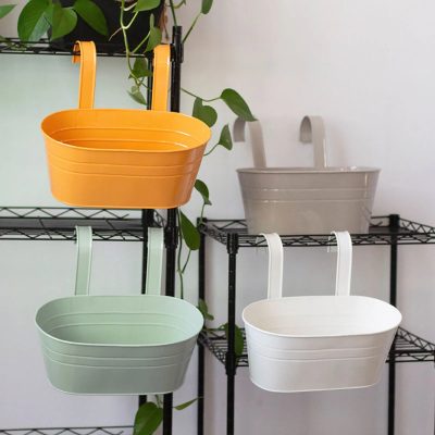 Plastic Hanging Baskets 2 3 400x400
