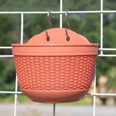 Plastic Hanging Baskets 6 15 400x400