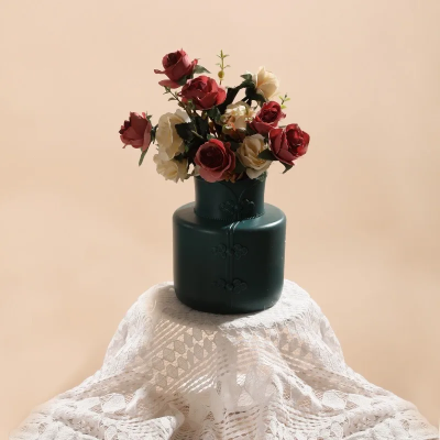 Plastic Pot 1 1 400x400
