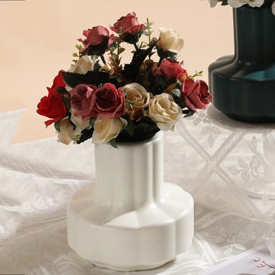 Plastic Pot 2 22 400x400