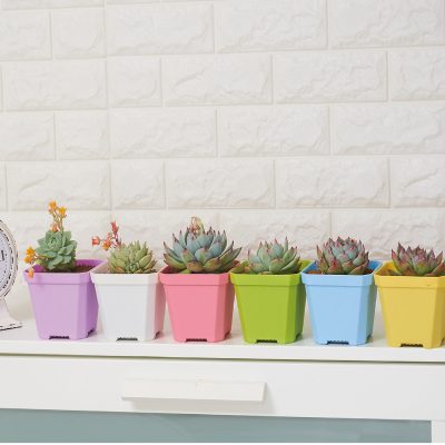 Plastic Pots 1 19 400x400