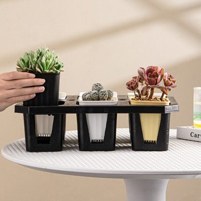 Plastic Pots 1 27 400x400