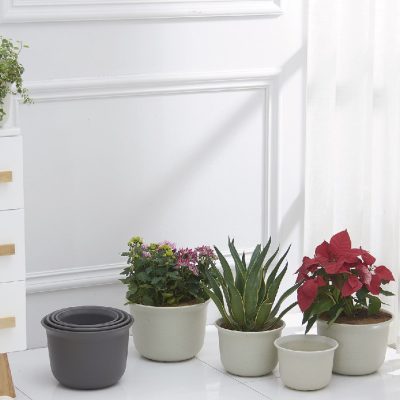 Plastic Pots 3 18 400x400