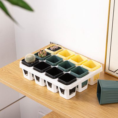 Plastic Pots 3 27 400x400