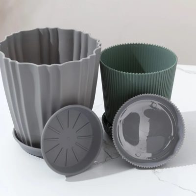 Plastic Pots 3 30 400x400