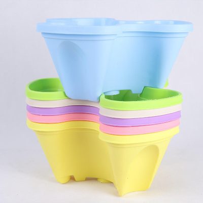 Plastic Pots 3 48 400x400