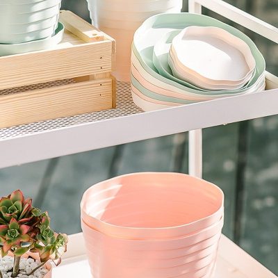 Plastic Pots 4 18 400x400
