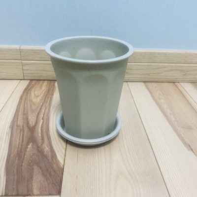 Plastic Pots 4 23 400x400