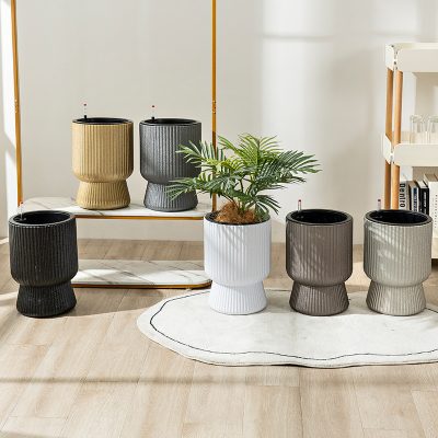 Plastic Pots 5 22 400x400