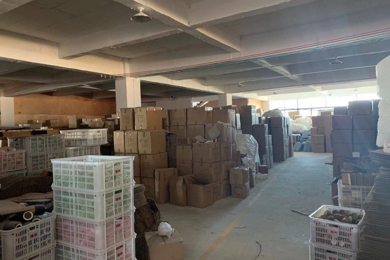 Garden Pot Stock and Carton Storage Warehouse