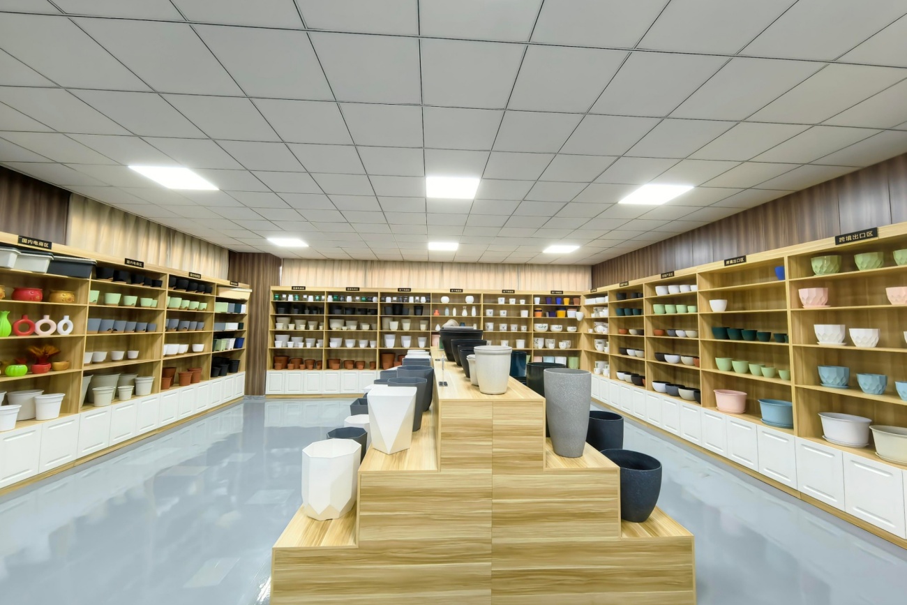 Plastic and Ceramic Planter Sample Showroom