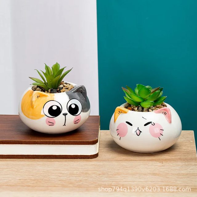 Ceramic pots (2) Ceramic pots (2)